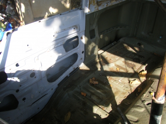 หังเก๋งHINO  F18-F17 (หัวนอก)  รูปเยอะครับไม่มีหมกครับราคาสุดท้ายก่อนทำสี25,000 บาท