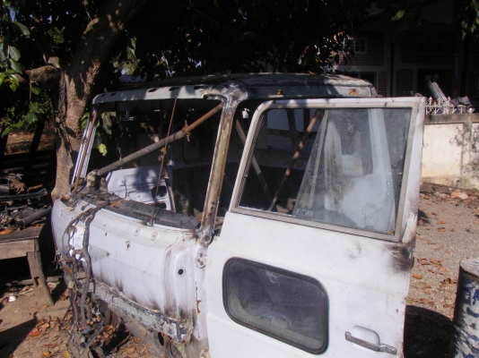 หังเก๋งHINO  F18-F17 (หัวนอก)  รูปเยอะครับไม่มีหมกครับราคาสุดท้ายก่อนทำสี25,000 บาท