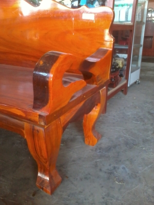 ขายโชฟาไม้ อยู่ จ.ร้อยเอ็ด