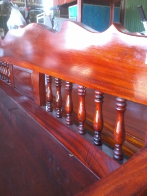 ขายโชฟาไม้ อยู่ จ.ร้อยเอ็ด