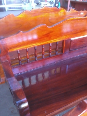 ขายโชฟาไม้ อยู่ จ.ร้อยเอ็ด