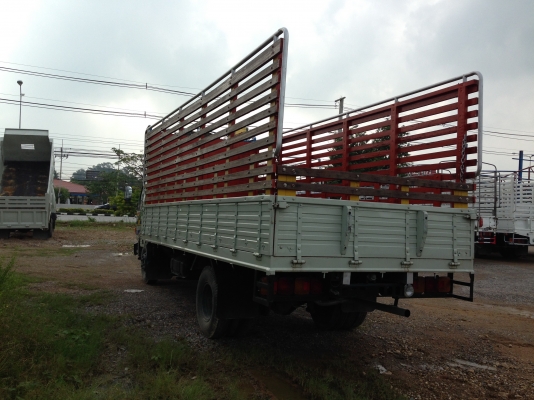 HINO FC2W 120 แรง ยาว 5.50 ม.  กะบะคาโก้ คอกไม้