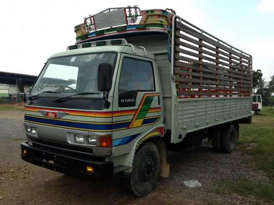 HINO FC2W 120 แรง ยาว 5.50 ม.  กะบะคาโก้ คอกไม้
