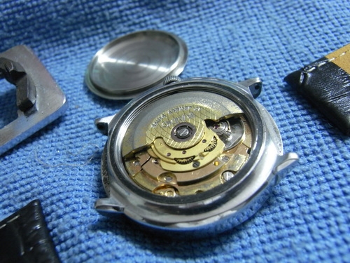 12ม.ค.((น้าเล็ก)) นำเสนอนาฬิกาข้อมือ 12ม.ค.((น้าเล็ก)) นำเสนอนาฬิกาข้อมือ