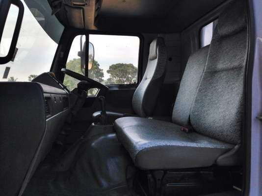 ้้้้้็HINO  FC4J  140 แรง ปี 2544  ยาว 5.50 ม. กะบะข้างปิเนียม คอกแป๊ปน้ำ