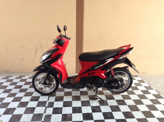 อยู่บางแสนคับ มีโอ125cc ปี55 รถเครื่องดีคับ มีเล่มทะเบียนครบ ภาษีไม่หมด