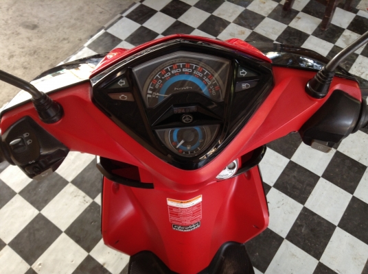 อยู่บางแสนคับ มีโอ125cc ปี55 รถเครื่องดีคับ มีเล่มทะเบียนครบ ภาษีไม่หมด