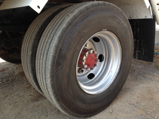 ISUZU NQR 150 แรง ปี 49 ยาว 5.50 ม. ISUZU NQR 150 แรง ปี 49 ยาว 5.50 ม.