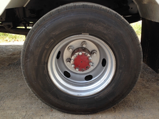 ISUZU NQR 150 แรง ปี 49 ยาว 5.50 ม. ISUZU NQR 150 แรง ปี 49 ยาว 5.50 ม.