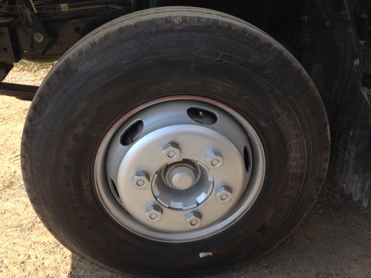 ISUZU NQR 150 แรง ปี 49 ยาว 5.50 ม. ISUZU NQR 150 แรง ปี 49 ยาว 5.50 ม.