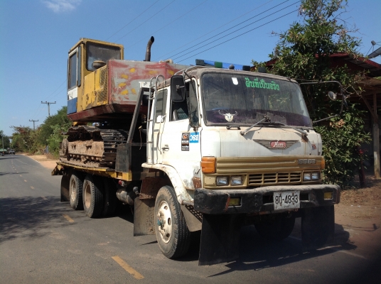 ขาย 670.000 เทรนเลอร์ บรรทุกแบคโคร 200 สภาพดีพร้อมใช้งาน
