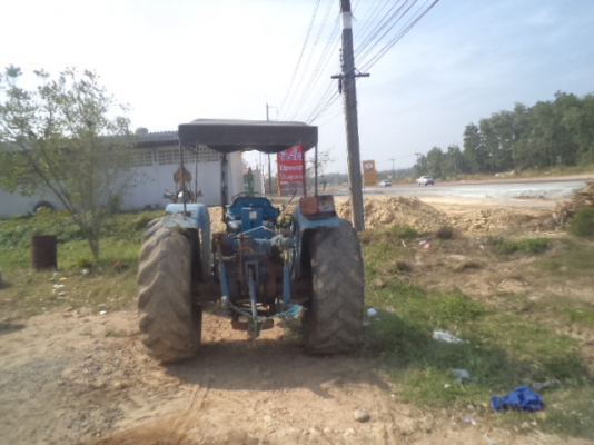 นาทีทองต้องการขาย รถไถ LEY LAND MODEL 272 71 HP ราคาวันนี้ลดอีกทีครับเคาะครั้งสุดท้าย เหลือเต็มๆ 90000