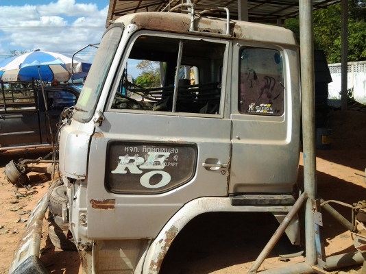 ขายหัวรถHINO   3ใบปัดหัวใหญ่พร้อมคานหน้าแปดน๊อต