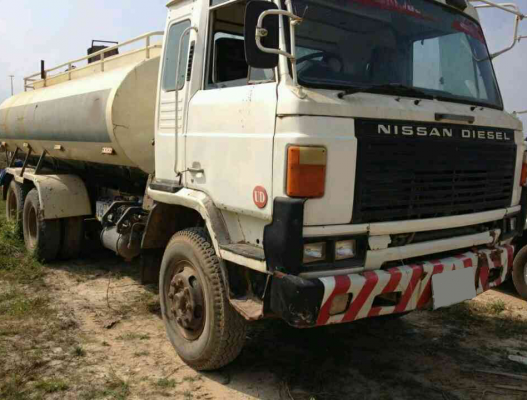 ขาย รถบรรทุก น้ำ NISSAN UD