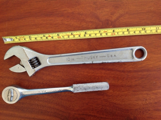 ขายประแจเลื่อน 10" จับคู่ก๊อกแก๊ก 3 หุน ( HUSKY )