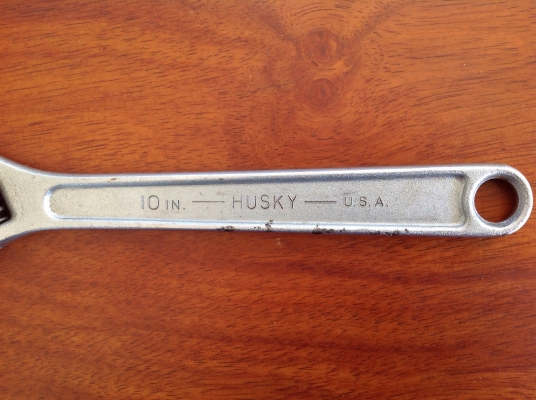 ขายประแจเลื่อน 10" จับคู่ก๊อกแก๊ก 3 หุน ( HUSKY )