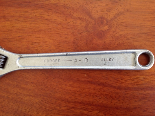 ขายประแจเลื่อน 10" จับคู่ก๊อกแก๊ก 3 หุน ( HUSKY )