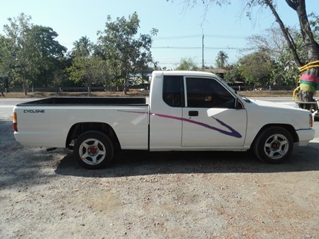 ขาย MITSUBISHI แค็ป เพาเวอร์ 2.5 เครื่องดี เกียร์ดี สภาพพร้อมใช้ ภาษีปี2557 เอกสารพร้อมโอน