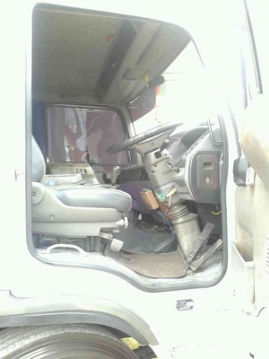 10 ล้อ  hino 1เพลา FL1J 210  แรงม้า ปี41  สภาพสวย พร้อมใช้งาน ราคาต่อรองได้ 087-2976734