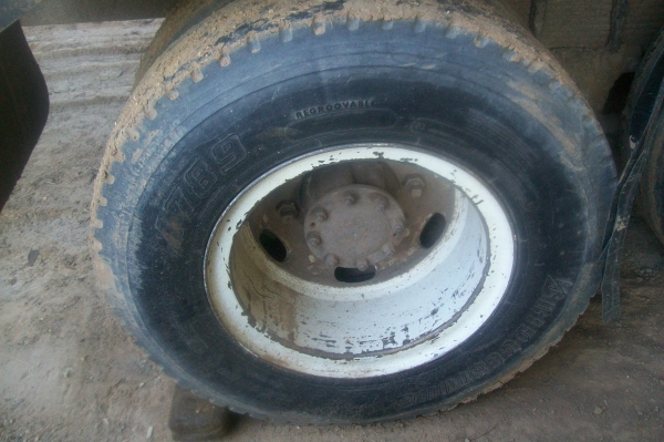 ฮีโน่zm18ล้อพ่วงบรรถุกวัตถุเหลว