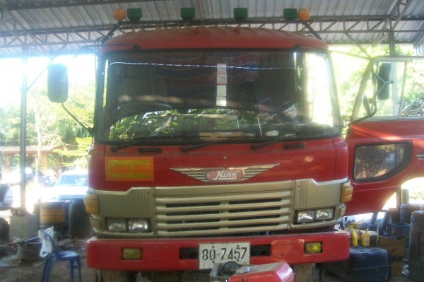 ฮีโน่zm18ล้อพ่วงบรรถุกวัตถุเหลว