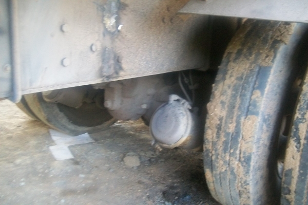 ฮีโน่zm18ล้อพ่วงบรรถุกวัตถุเหลว