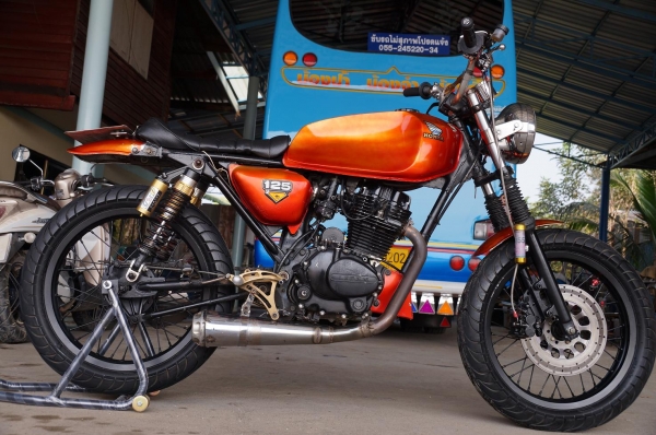 ขาย HONDA JX 110 เครื่อง LIFAN 250 CC  ทะเบียนพร้อมโอน ภาษี พ ร บ 2557 เครื่องแจ้ง ลงเล่มแล้วเรียบร้อยครับ สภาพตามรูป รถขับดีมาก ๆๆ ครับ