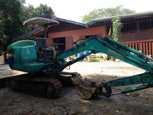 ขายรถขุด แมคโครเล็ก KOMATSU PC30-7 สภาพพร้อมใช้ราคาเบาๆ