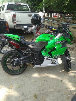 ขายNinja250r 40000 บาท โดนชนมาครับ ขายNinja250r 40000 บาท โดนชนมาครับ