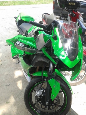 ขายNinja250r 40000 บาท โดนชนมาครับ ขายNinja250r 40000 บาท โดนชนมาครับ