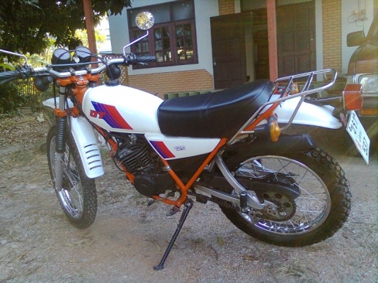 ขายyamaha dt125mono..สภาพดี(ตามรูป)ทะเบียนเต็ม+โอนราคา42,000บาท