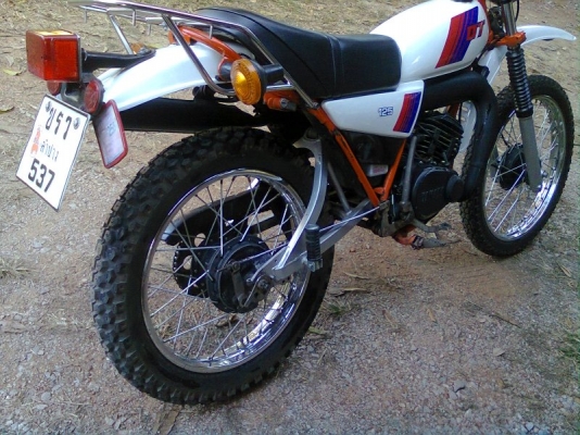 ขายyamaha dt125mono..สภาพดี(ตามรูป)ทะเบียนเต็ม+โอนราคา42,000บาท