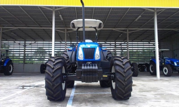 นิวฮอลแลนด์ T5060 ดาวน์ 180,000 บาท (3 งวด)