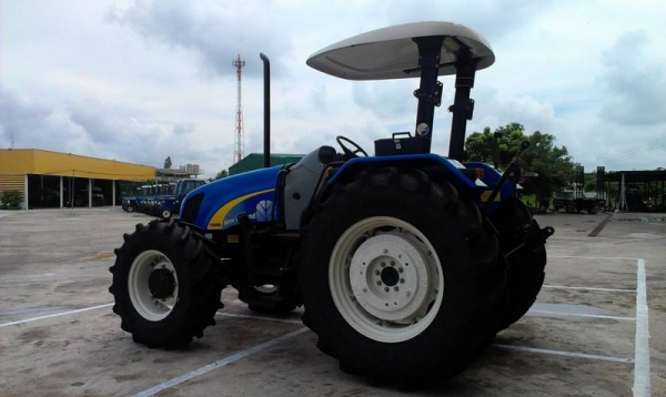 นิวฮอลแลนด์ T5060 ดาวน์ 180,000 บาท (3 งวด)