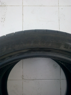 ขายยาง DUNLOP 225/40/18 สวยๆ 1คู่