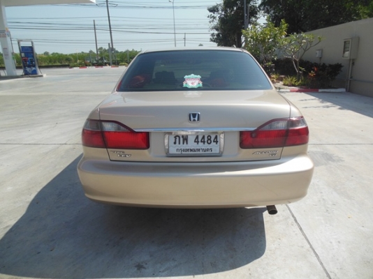 ต้องการขาย รถยนต์ Honda Accord รุ่นงูเห่า ปี2001 ต้องการขาย รถยนต์ Honda Accord รุ่นงูเห่า ปี2001