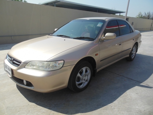 ต้องการขาย รถยนต์ Honda Accord รุ่นงูเห่า ปี2001 ต้องการขาย รถยนต์ Honda Accord รุ่นงูเห่า ปี2001