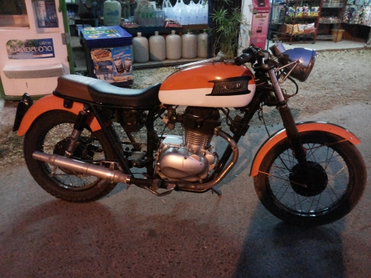 ขาย Triumph T100