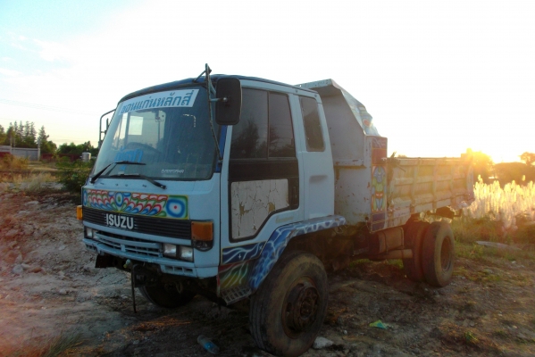 ขายด่วนรถ6ล้อหัวยาววางหัวร็อกลงเล่มดรั้มเครือง175เบรดทิฟี่