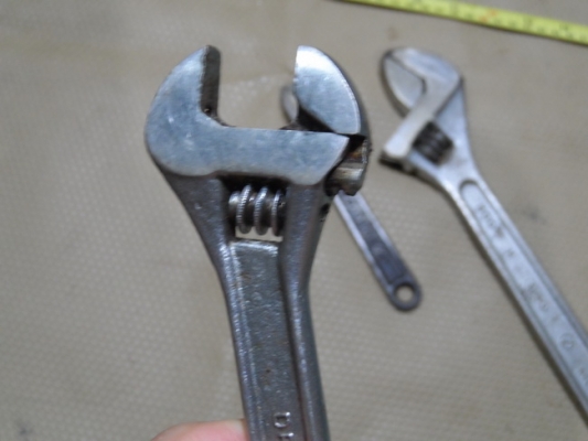 ประแจเลื่อน 3 ขนาด