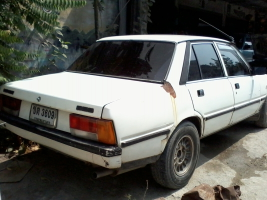 ขายPEUGEOT 505 ปี1984 สีขาว ขายPEUGEOT 505 ปี1984 สีขาว