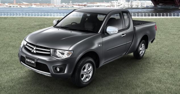 ขายแม็กพร้อมยางป้ายแดงไทรทันตัวเตี้ย