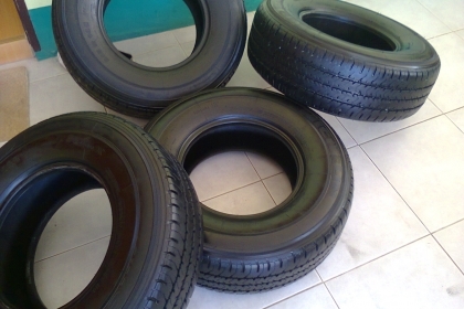 215R14 สวยหนักดอกเต็ม1ชุดปีสดๆ ปีที่แล้ว