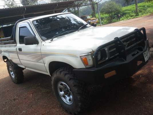 ขายToyota 4WD คานแข็ง(รถนอก)