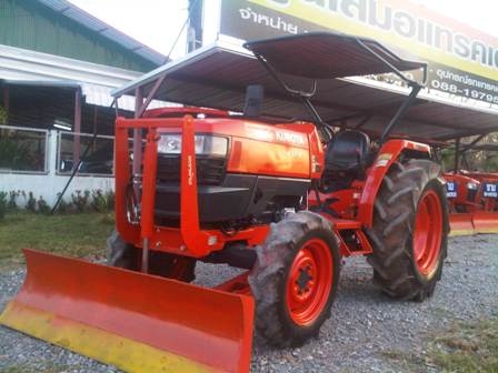 ขายรถไถ Kubota L 4508 (4WD) พร้อมดันหน้า