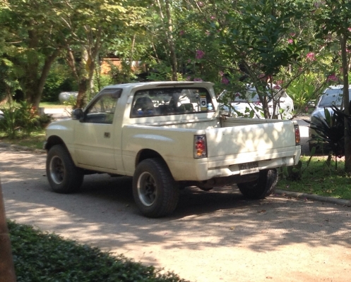 Isuzu trooper กระบะ ช่วงสั้นสุดๆ