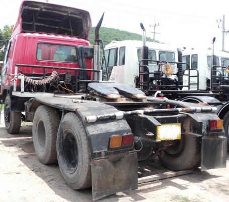 ขายรถญี่ปุ่น 10 ล้อหัวลาก เครื่องอินเตอร์คูลเลอร์ ยูโร 2 ปี48 240 แรงม้า