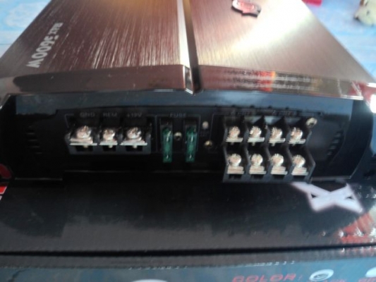 แอมป์ 4 แชลแนล powwervox