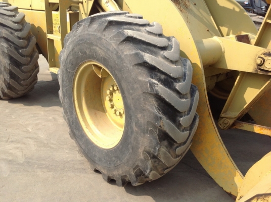 รถตักล้อยาง Komatsu 510 เก่าญี่ปุ่น ซีเรียล 1514X กรองเดี่ยว บุ้งกี๋ 1.2Q รถตักล้อยาง Komatsu 510 เก่าญี่ปุ่น ซีเรียล 1514X กรองเดี่ยว บุ้งกี๋ 1.2Q