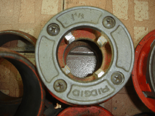 ขายเหมาชุดตาบเกลียว เจาะคว้านรูและคัตเตอร์ RIDGID U.S.A. คับ